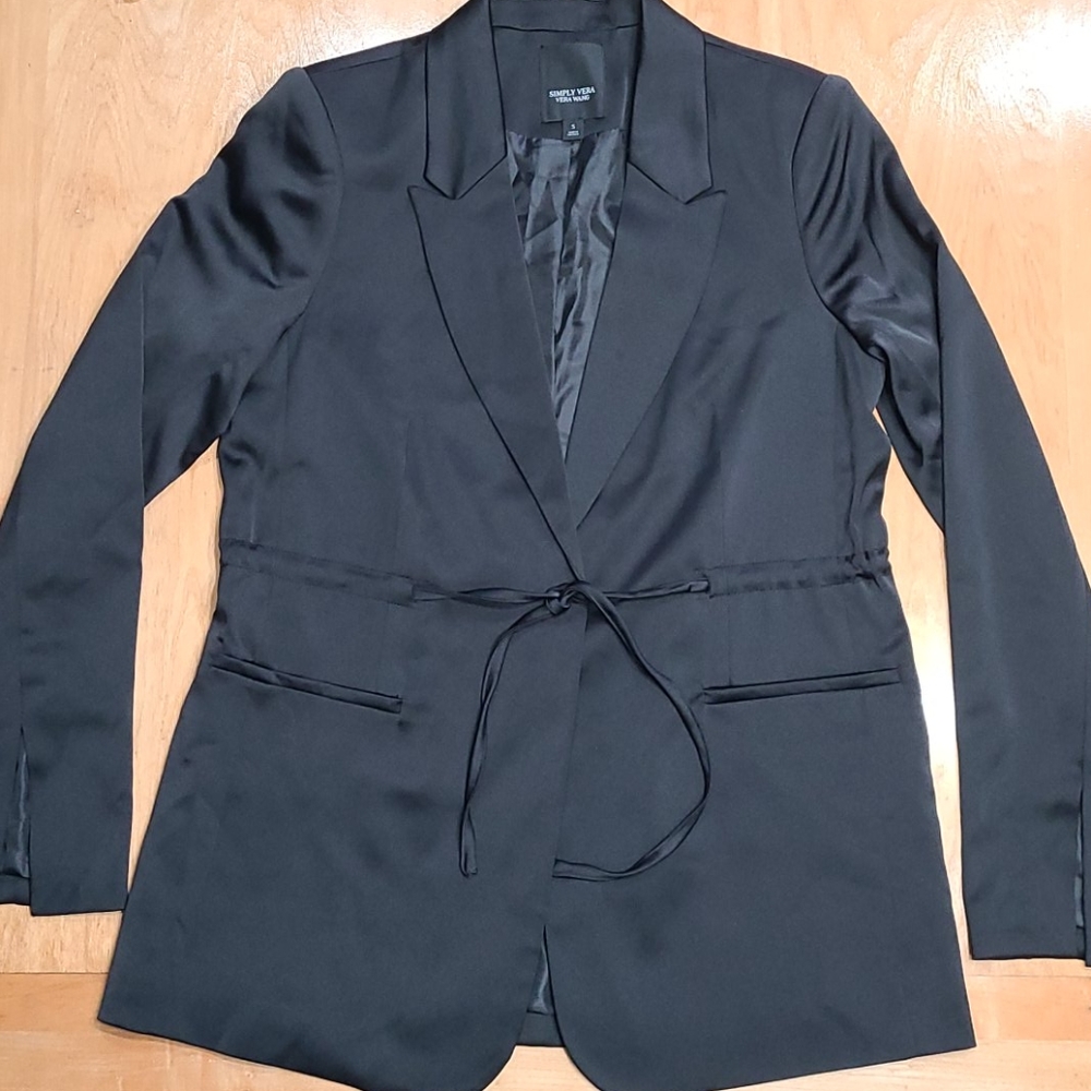 SIMPLY VERA szS cinched waist tux jacket 😍